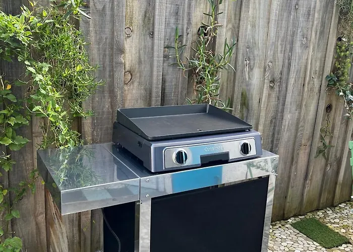 La Maison Des Piranhas *